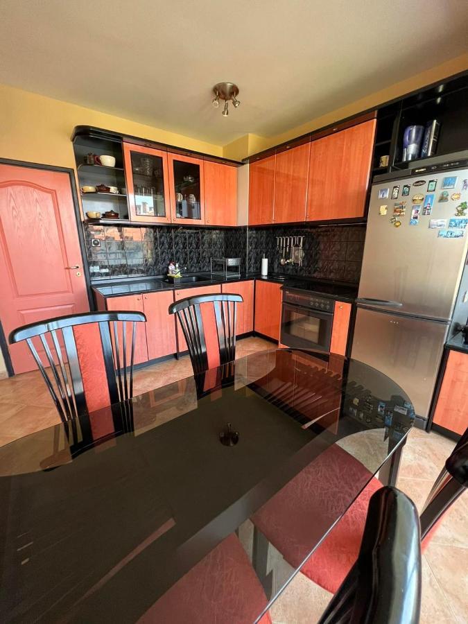 Apartment Lugano Couples Quiet W Free Street Parking