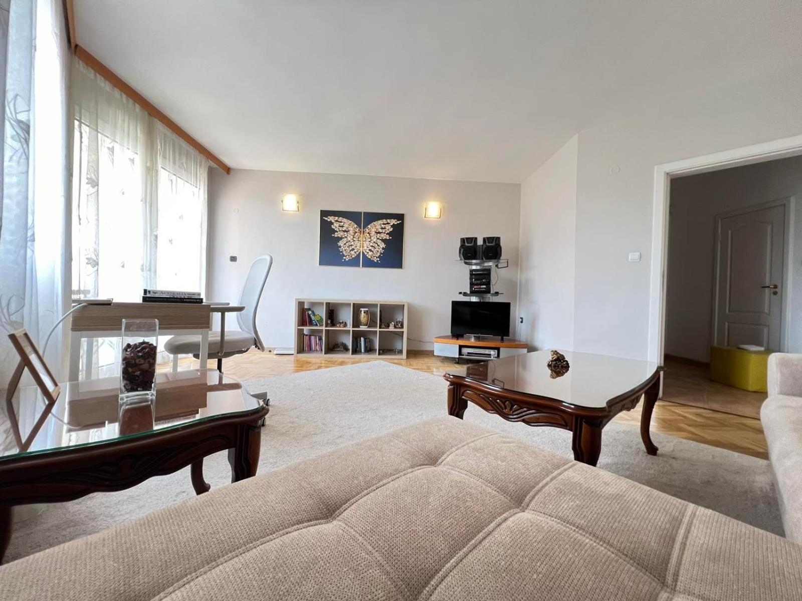 Apartemen Lugano Couples Quiet W Free Street Parking Sofia
