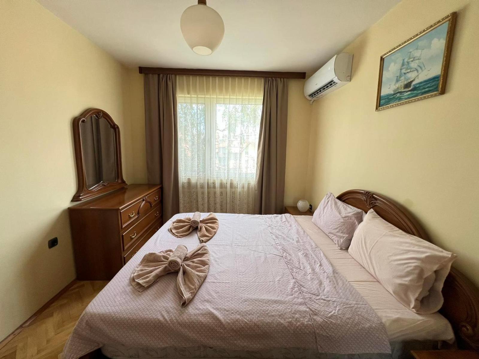 Apartemen Lugano Couples Quiet W Free Street Parking Sofia
